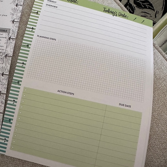 HAPPY PLANNER Bundle - Homebody Big Sticker book and Planner Paper - Partial - Picture 16 of 16